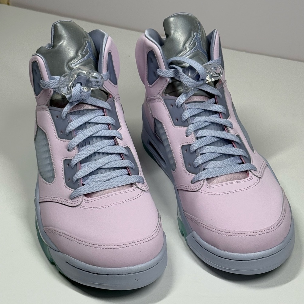 The Air Jordan 5 Easter (2022) - Picture 7 of 10